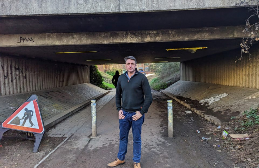 Ben Everitt MP at the underpass at Oakgrove School