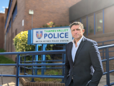 Ben Everitt MP outside Milton Keynes police station